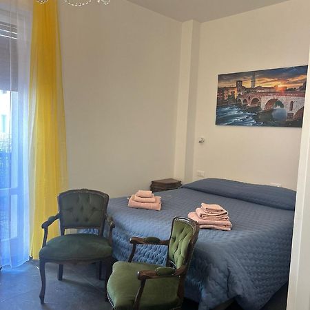 Minihouselarissa Diverona Exteriör bild
